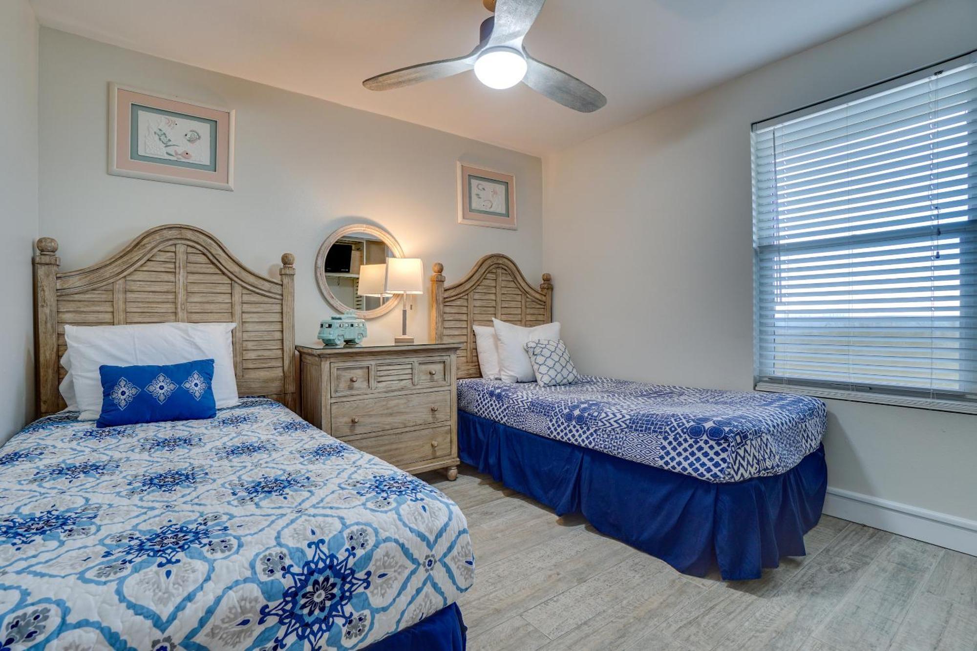 Pelican Beach Resort By Panhandle Getaways Дестин Номер фото